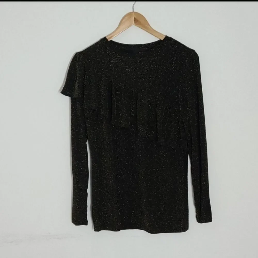 Rain Ruffled Top - Picture 3 of 5